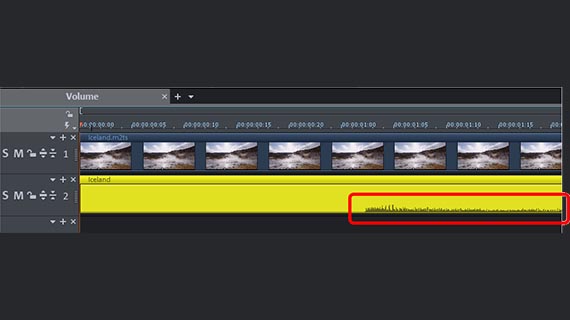 Waveform Increase volume: Image and audio track