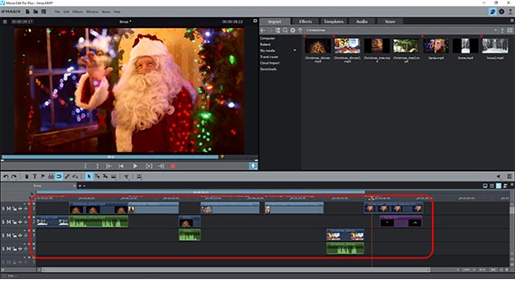 Arranged Christmas videos on two tracks Arranging Christmas videos on several tracks
