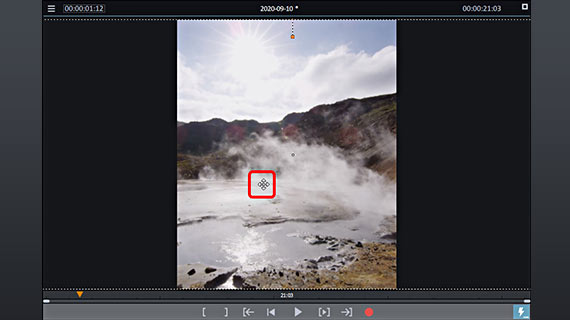 Move icon (mouse pointer) Resize object using corner handles