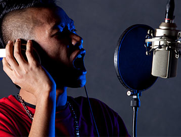 Make vocals sound fatter using the Split Harmonizer effect 26377