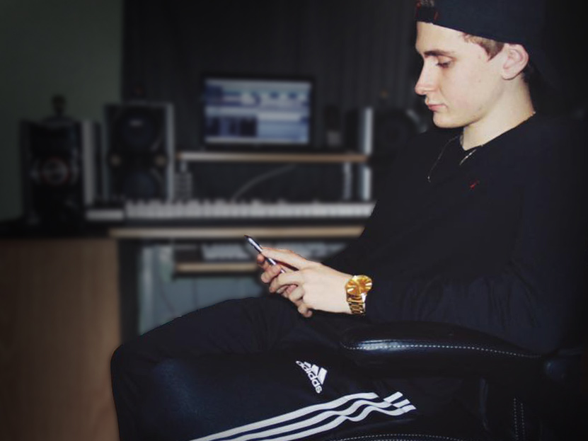 Simtem in his studio