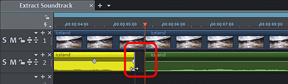 Cutting the audio track separately with the Alt key Cutting the audio track
